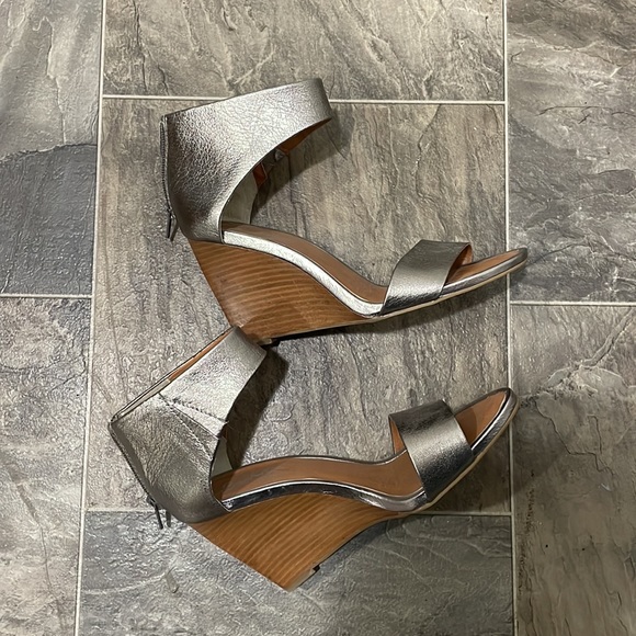 Seychelles Pewter Wedge with Ankle Strap - Picture 4 of 6